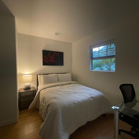Charming Bright Traditional Home In Sherman Oaks Los Angeles Bagian luar foto