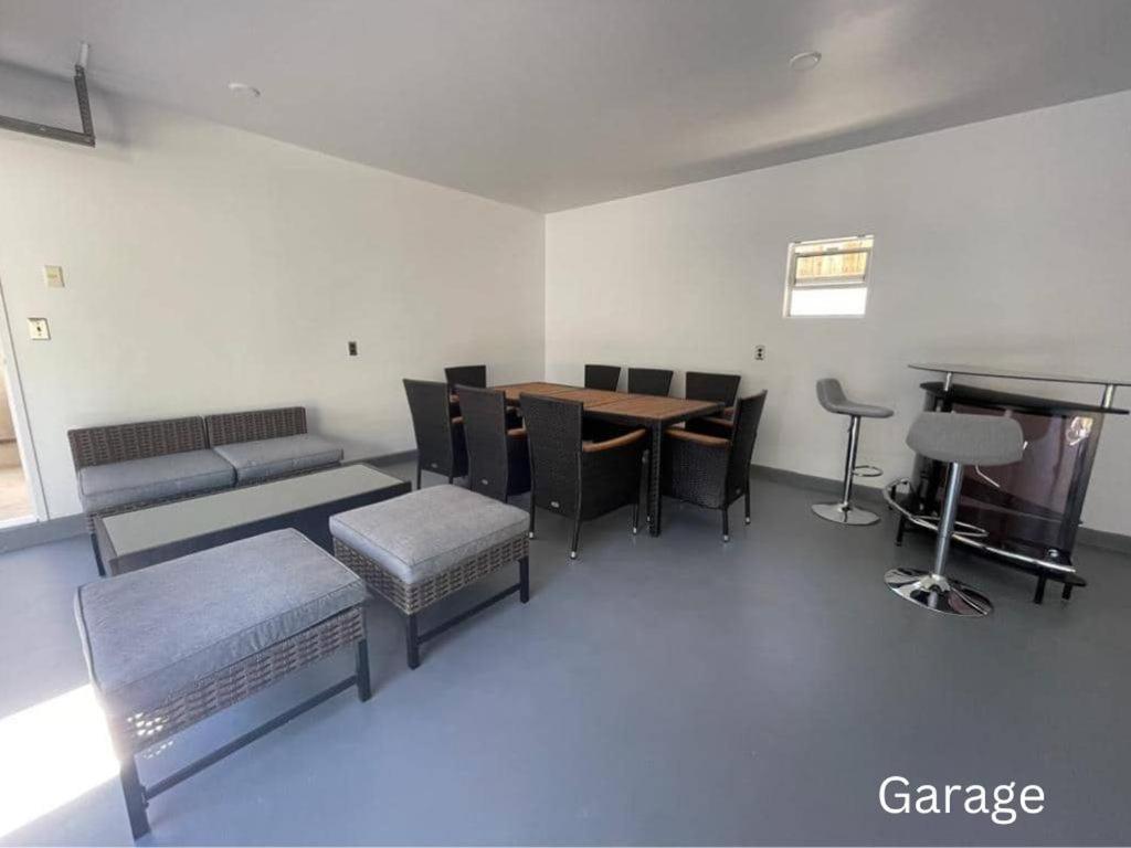 Charming Bright Traditional Home In Sherman Oaks Los Angeles Bagian luar foto